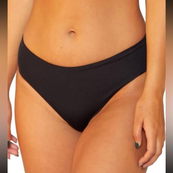 Hurley Other - Hurley Women's Standard Solid Full Bottom NWT size XS